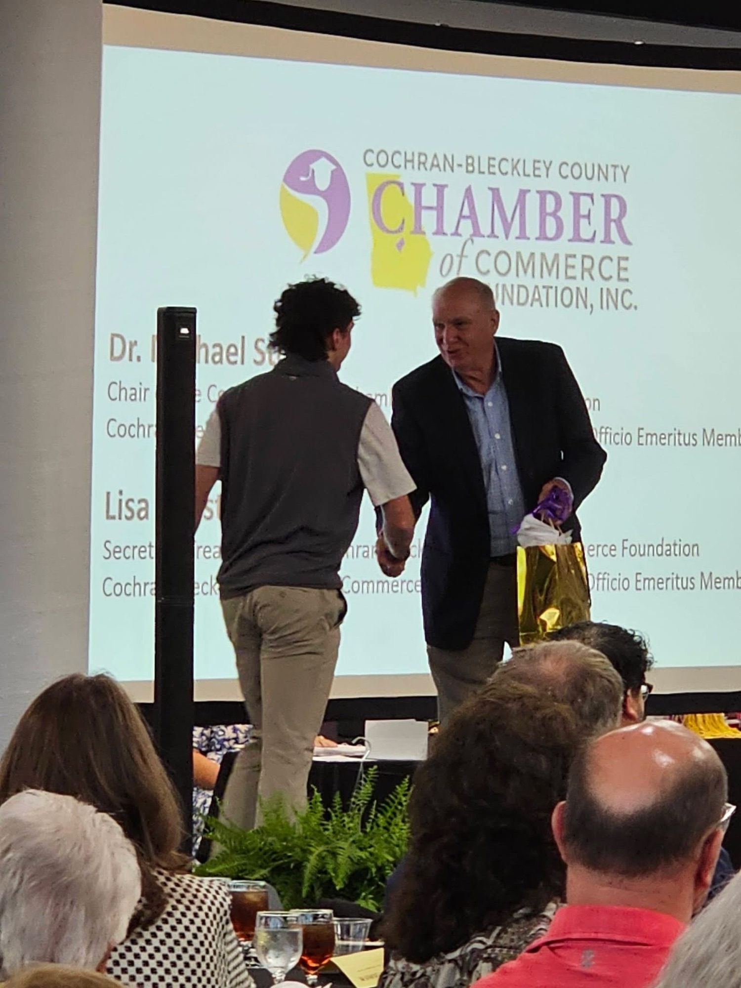 Five Seniors Receive Chamber Scholarships