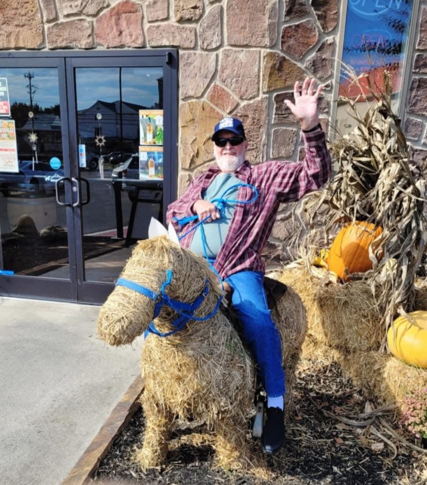 A Good Neighbor: Remembering Doyle Ray Foskey