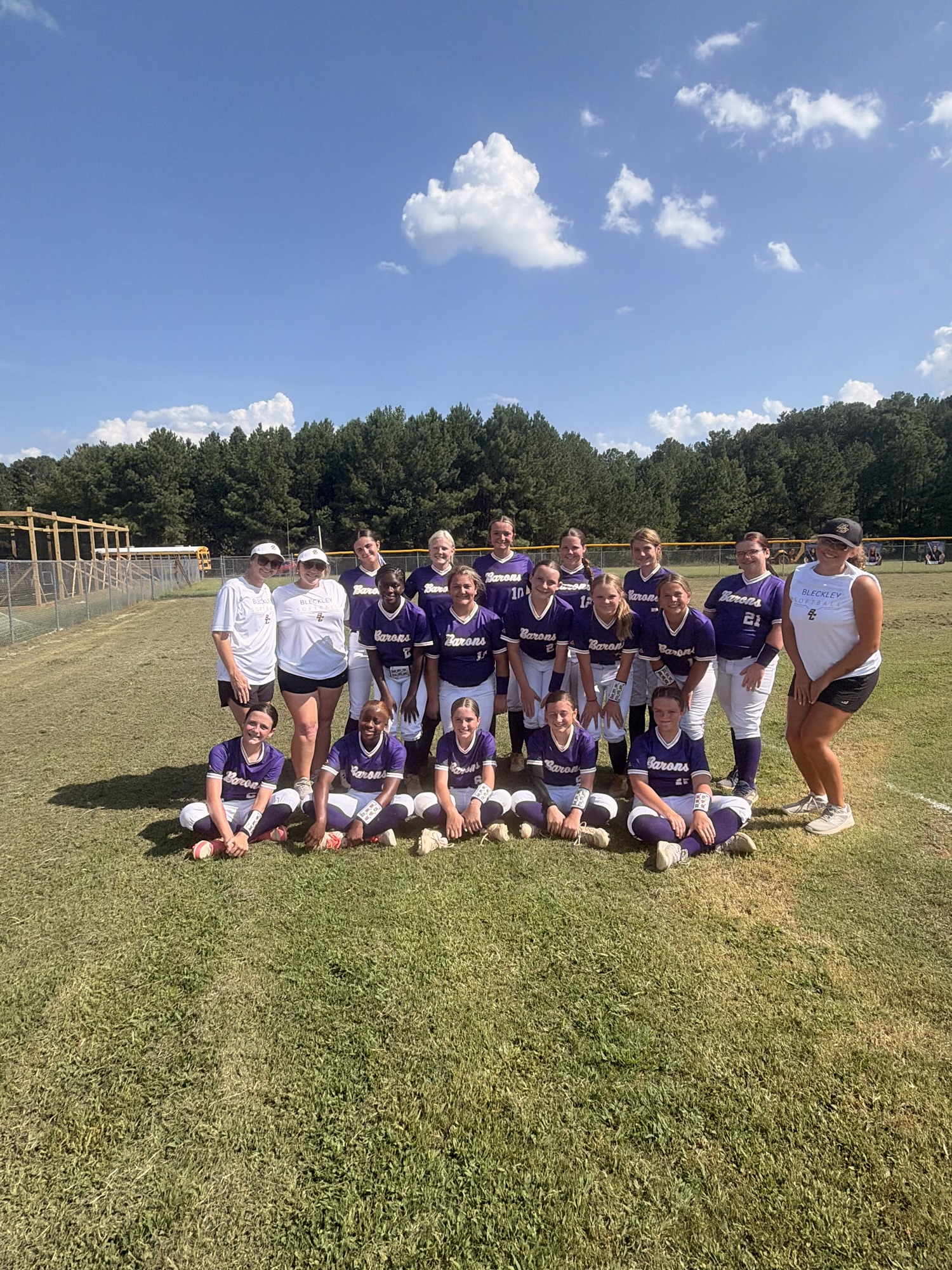 Lady Barons Split Games With Gray Station